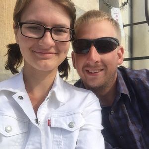 Meet your Posher, Abigail